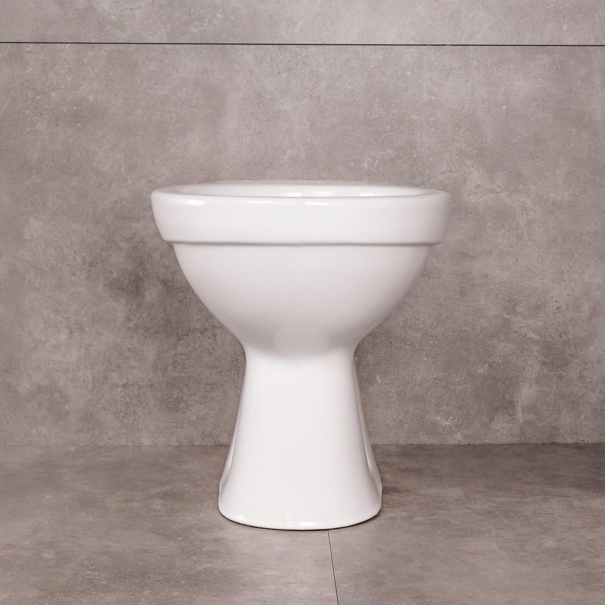 Belvit Dusch WC mit Bidet Funktion – Standtoilette mit Taharet, Hygienedusche, Spülkasten und Softclose WC-Deckel, waagerechter Abgang, Komplettset