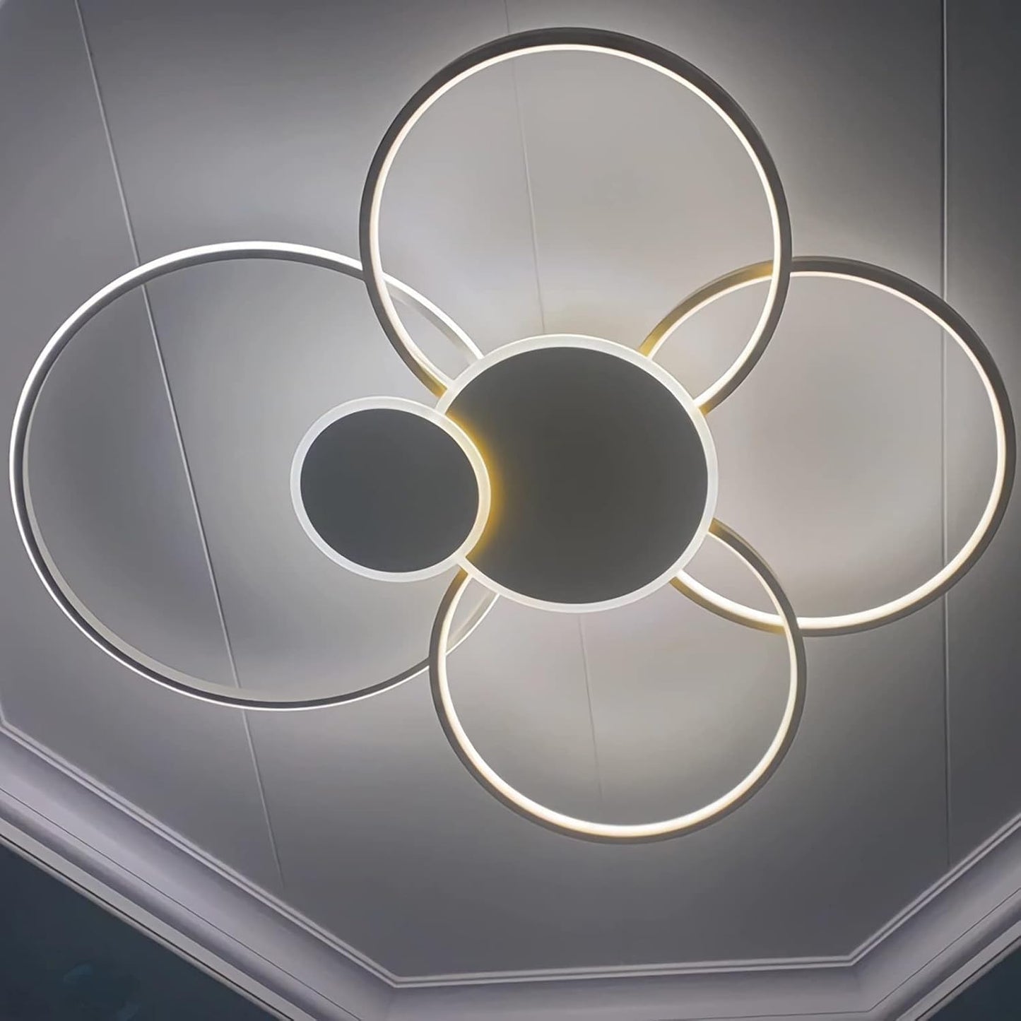 WERSVG L80cm Modern LED Deckenleuchte Wohnzimmer Deckenlampe gold 6-Ring Deckenleuchte 70W 5600LM Dimmbar 3500K - 6500KMit Fernbedienung flurlampe decke, für Wohnzimmer Schlafzimmer Küche Esszimmer