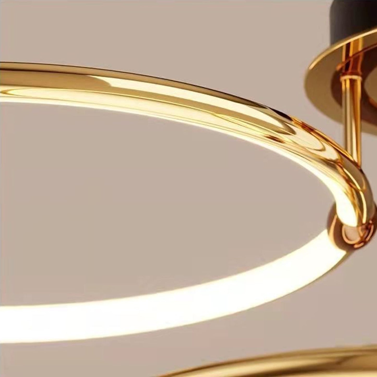 LED Deckenleuchte Modern Design Deckenlampen Gold 5-Ring Lampen Dimmbar Wohnzimmerlampe mit Fernbedienung, Aluminium Led Beleuchtung für Wohnzimmer Schlafzimmer Küche Esszimmer Büro 93cm, 108W…