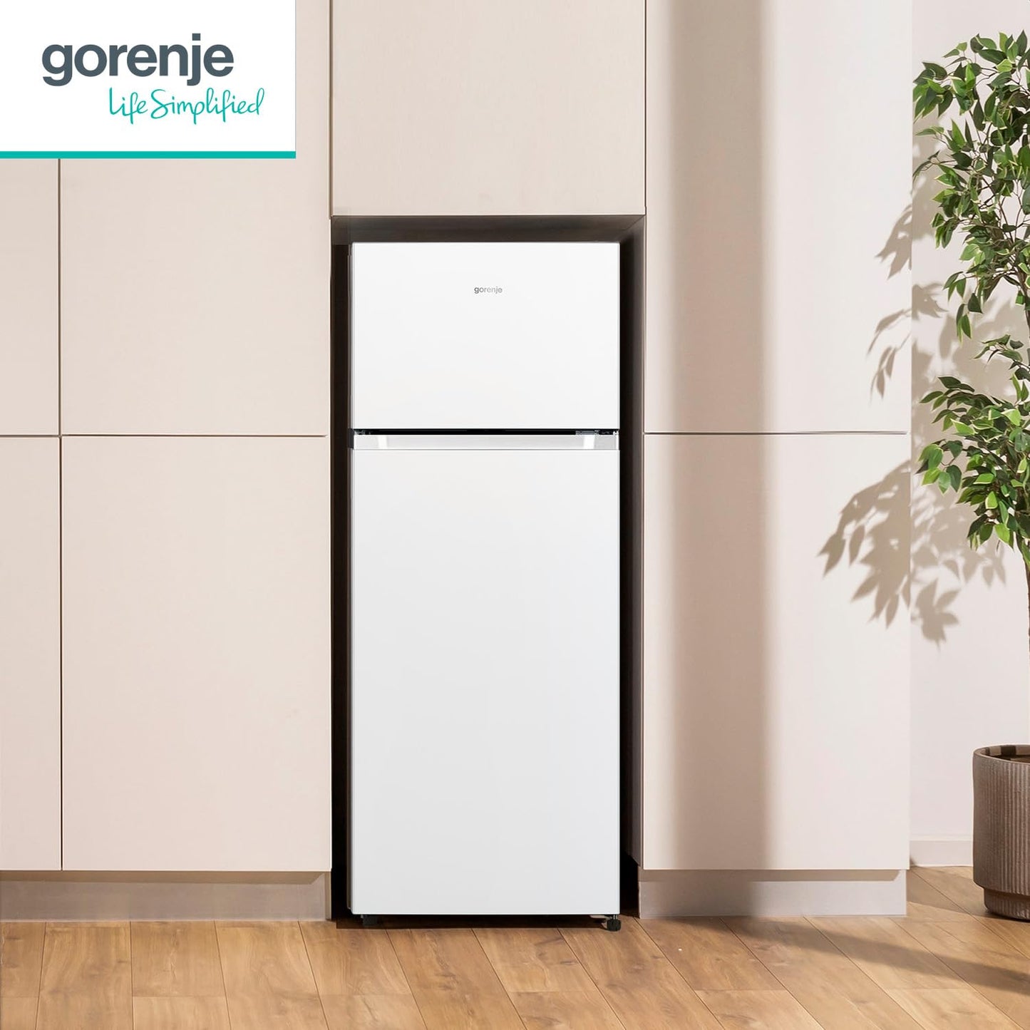Gorenje N 619EAW4 Fridge-Freezer Combination, LED Display, 186 cm, 300 L, NoFrostPlus, Vegetable Compartment with Moisture Control, FastFreeze, White