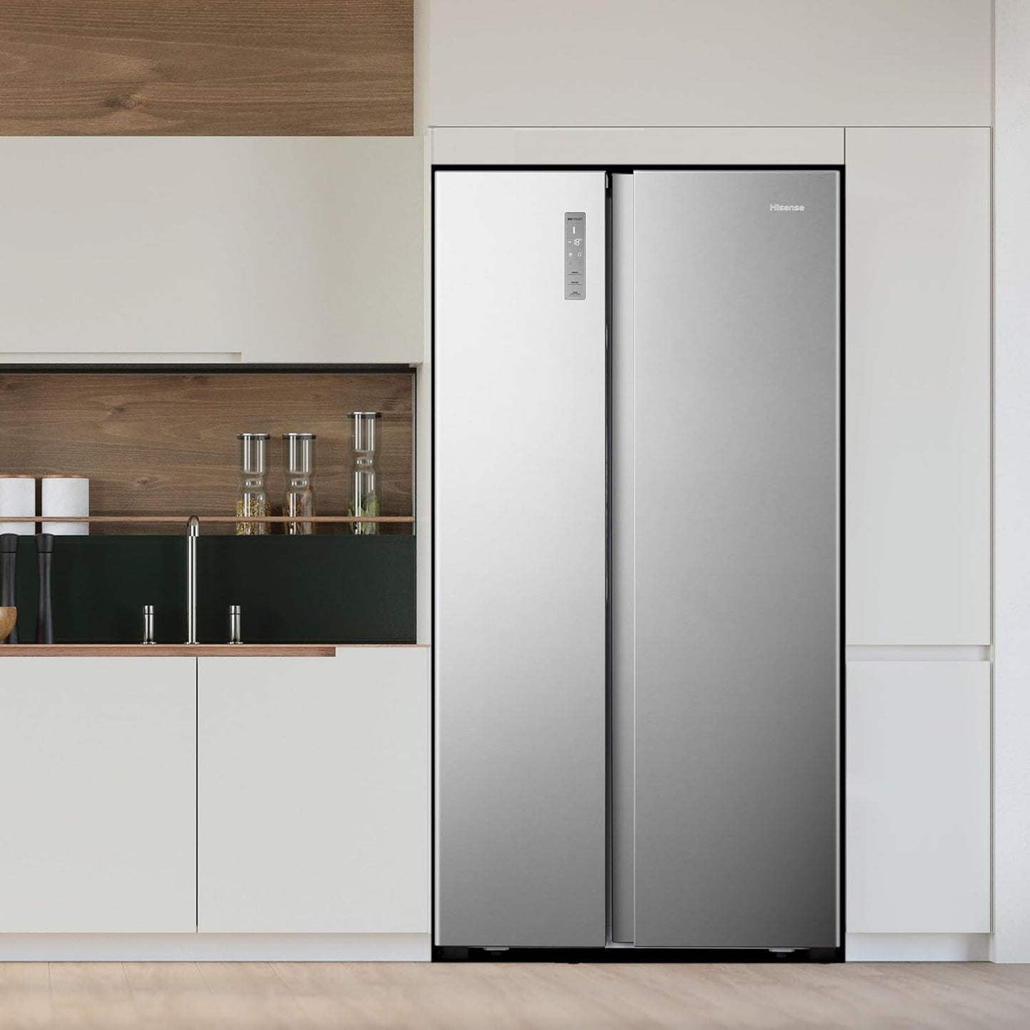 Hisense RS677N4BIE Side-by-Side Fridge Freezer / NoFrostPlus / Multiflow 360° / SuperCool / BigBox / 179.3 cm / Fridge Capacity 334 L / Freezer Capacity 185 L / 42 dB / 309 kWh Year / Stainless Steel Look