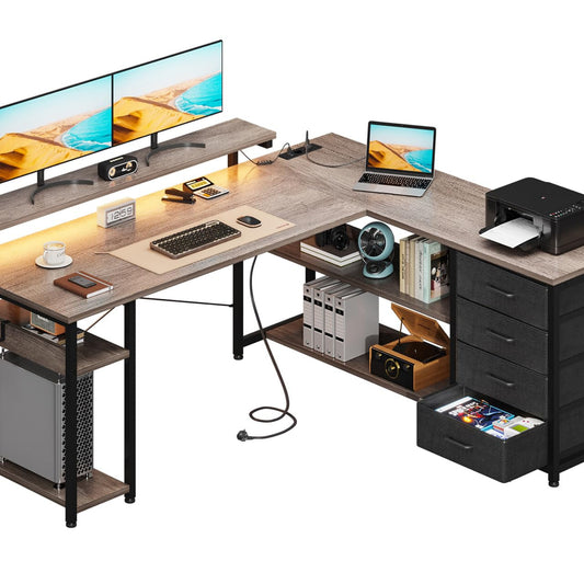 ODK Schreibtisch mit Schubladen, Reversible Eckschreibtisch mit 2 Steckdosen und 2 USB Ladeanschluss, Bürotisch L Form mit LED für Home Office 135×110cm (Graueiche)