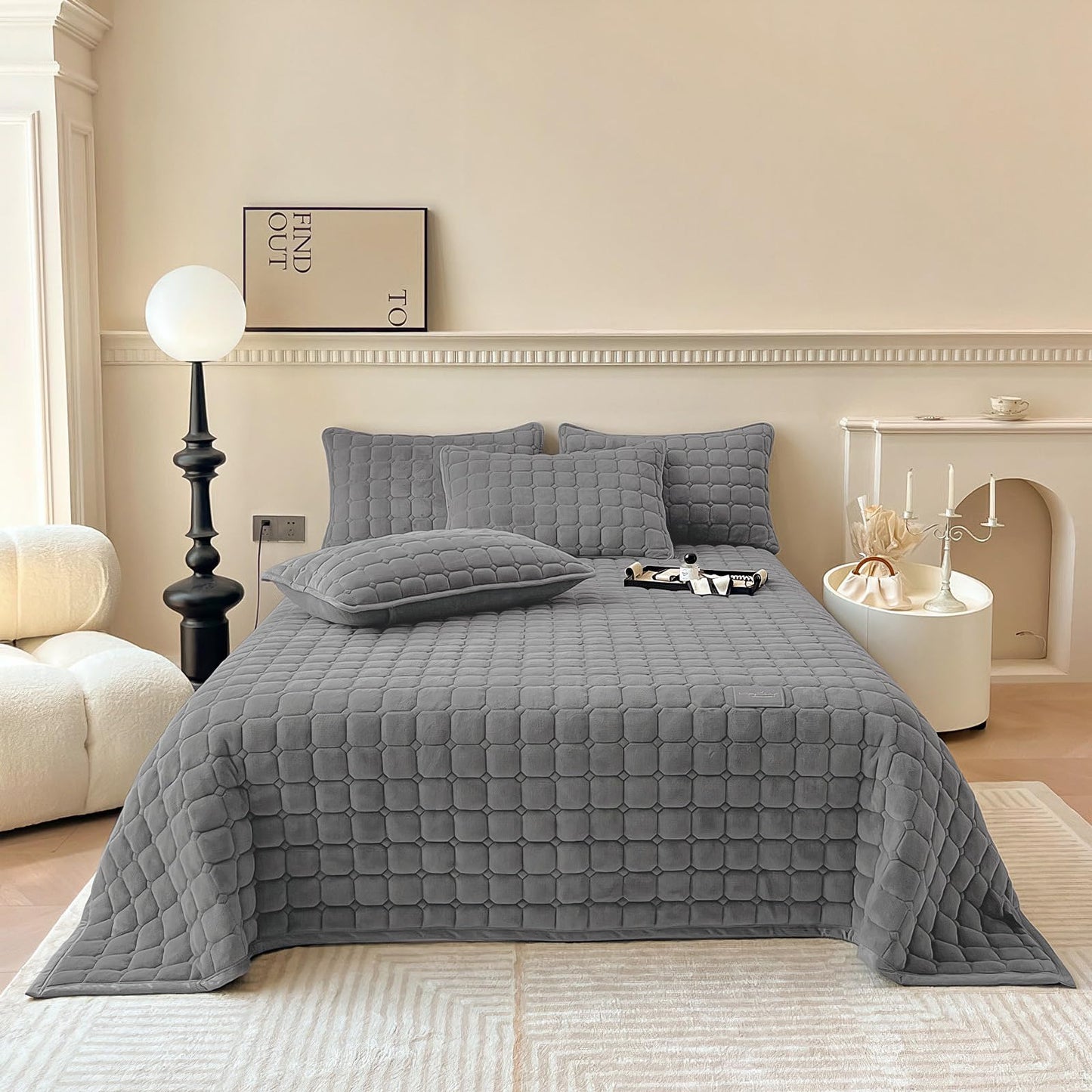 SHANNA Extra Large Duvet: Milk Velvet Soft Double Sided Duvet Ideal as Bedspread 230 x 250 cm with 2 Matching Pillowcases 50 x 70 cm (Beige)