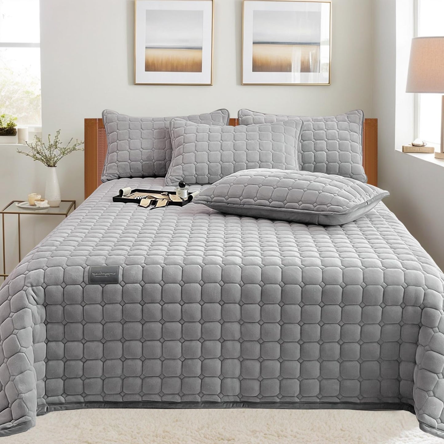 SHANNA Extra Large Duvet: Milk Velvet Soft Double Sided Duvet Ideal as Bedspread 230 x 250 cm with 2 Matching Pillowcases 50 x 70 cm (Beige)