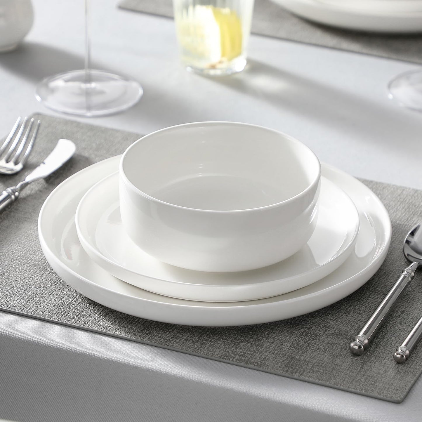 MALACASA Geschirrset 6 Personen, LUNA 24-tlg Tafelservice aus Weißem Porzellan, Modernes Geschirr Set mit je 6 Speiseteller, Dessertteller, Suppenteller und Müslischalen