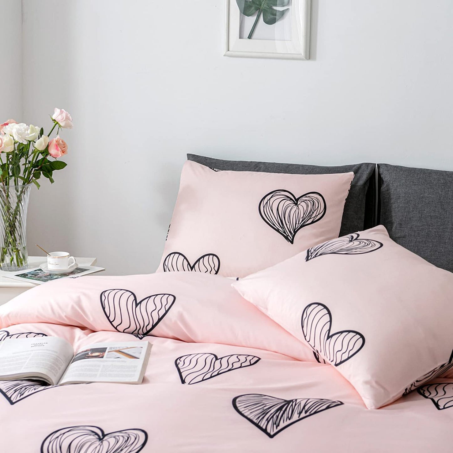 GETIYA Cartoon Hearts Bed Linen, 135 x 200 cm, Girls'/Women’s/Children’s Bed Linen, Pink Hearts Pattern, Duvet Cover, Microfibre, Duvet Cover, Light Pink, with Zip and Pillowcase, 80 x 80 cm