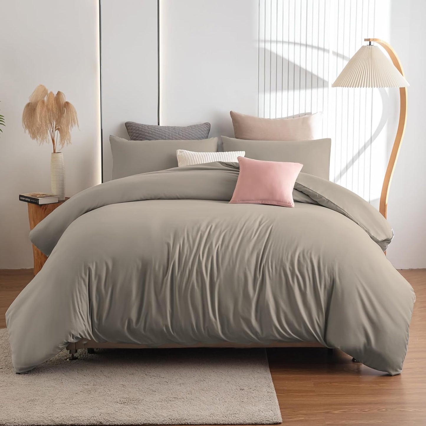 Soifox Bed Linen Set, Grey Anthracite, Microfibre, Non-Iron and Wrinkle-Free Duvet Cover 200 x 200 cm with Set of 2 Pillowcases 80 x 80 cm, Bed Linen with Zip