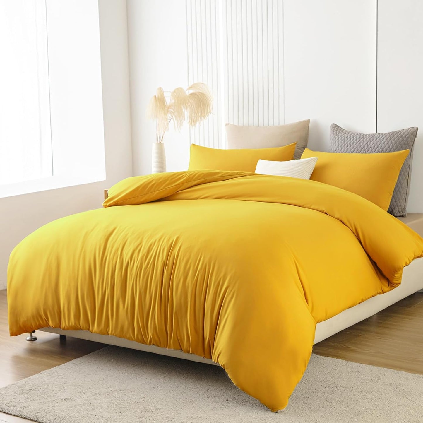 Soifox Bed Linen Set, Grey Anthracite, Microfibre, Non-Iron and Wrinkle-Free Duvet Cover 200 x 200 cm with Set of 2 Pillowcases 80 x 80 cm, Bed Linen with Zip