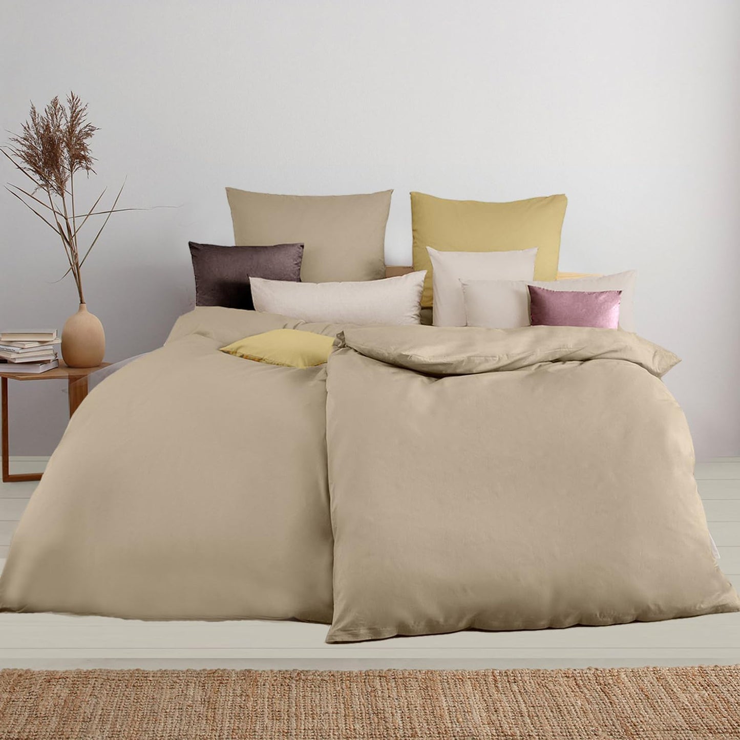 Soifox Bed Linen Set, Grey Anthracite, Microfibre, Non-Iron and Wrinkle-Free Duvet Cover 200 x 200 cm with Set of 2 Pillowcases 80 x 80 cm, Bed Linen with Zip