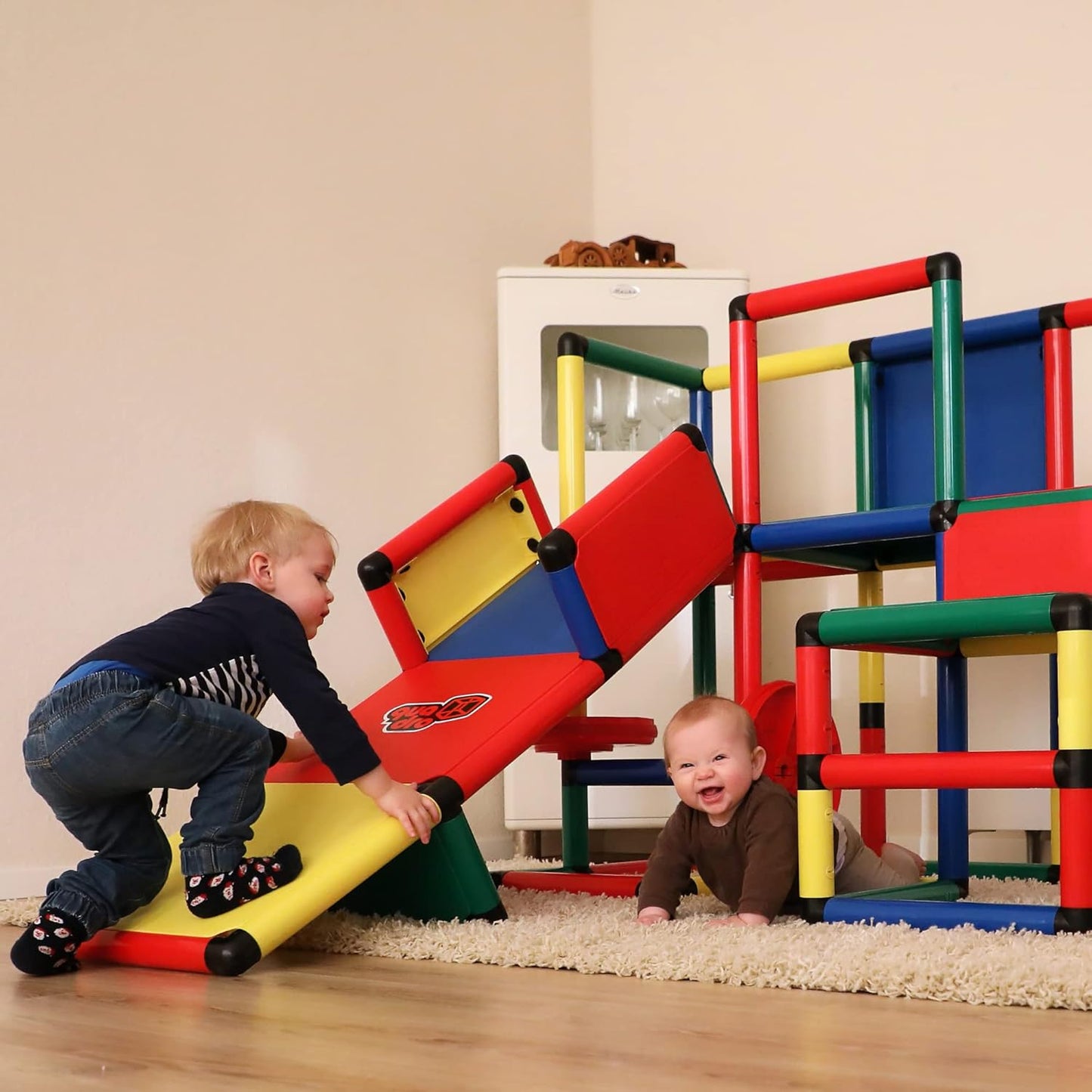Quadro Spielturm Klettergerüst Evolution mit Babyrutsche, Outdoor und Indoor – Kinder Spielturm für den Garten oder Kinderzimmer Classic