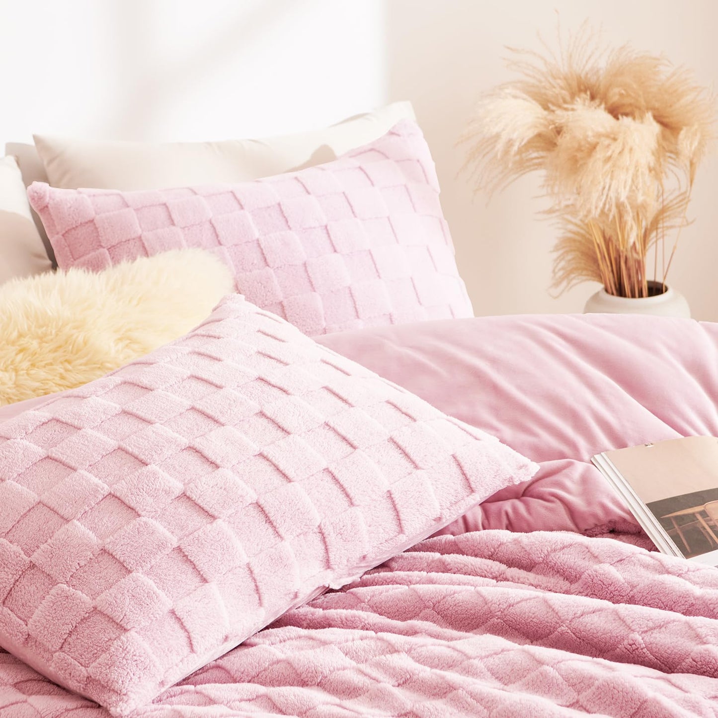 CozyLux Queen Size Comforter Set Blush Pink, Fluffy Plush Fleece Comforter with Checkered Pattern, Farmhouse Boho Soft Warm Bed Set, 3 Pieces, 1 Comforter and 2 Pillowcases