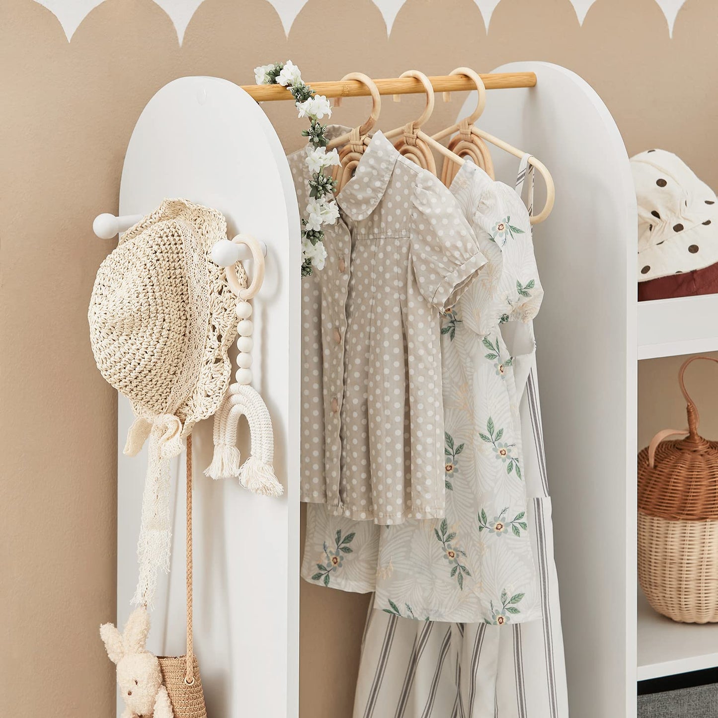 SoBuy KMB40-W Children's Wardrobe with 3 Hooks Children's Wardrobe Children's Wardrobe with Boxes Clothes Rack Children's Shelf Children's Room White 97 x 108 x 35 cm