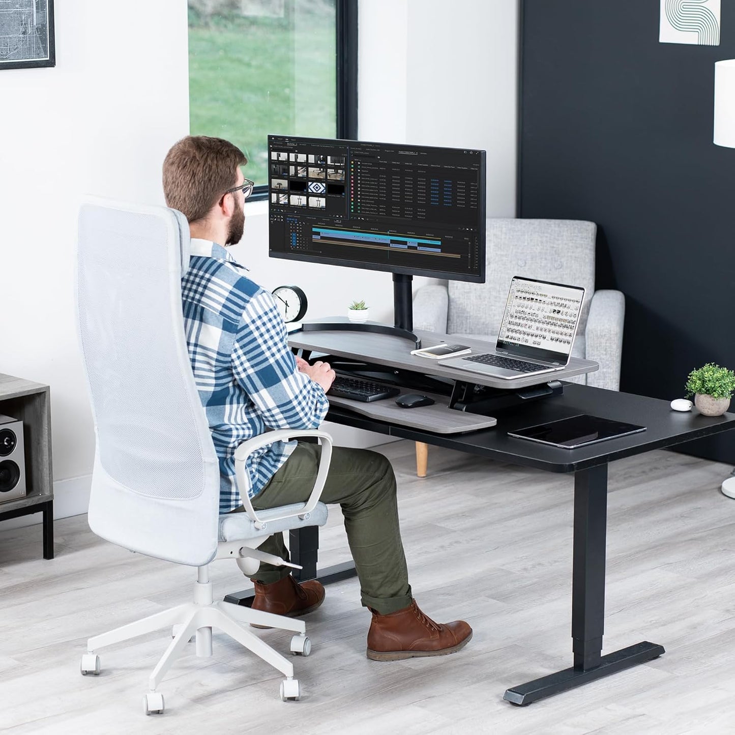 VIVO 32” Stehpult-Konverter mit höhenverstellbarem Aufsatz, Steh-Sitz-Arbeitsplatz für zwei Monitore und Laptop, mit breiter Tastaturablage, Schwarz, DESK-V000K