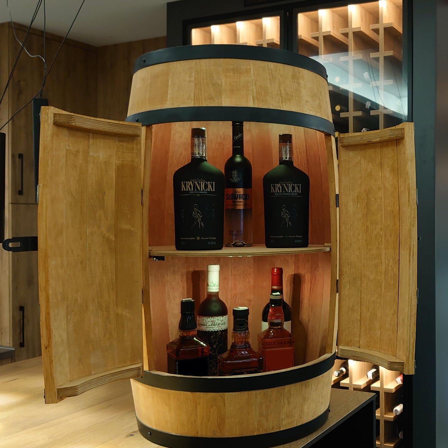 CREATIVE COOPER Wooden Wine Rack with Door with LED - Alcohol Cabinet Bottle Rack Wood - Wooden Barrel - Barrel Furniture - Wine Stand - Wine Barrel - Wine Bar - Barrel Bar with Door - Mini Bar 80 cm