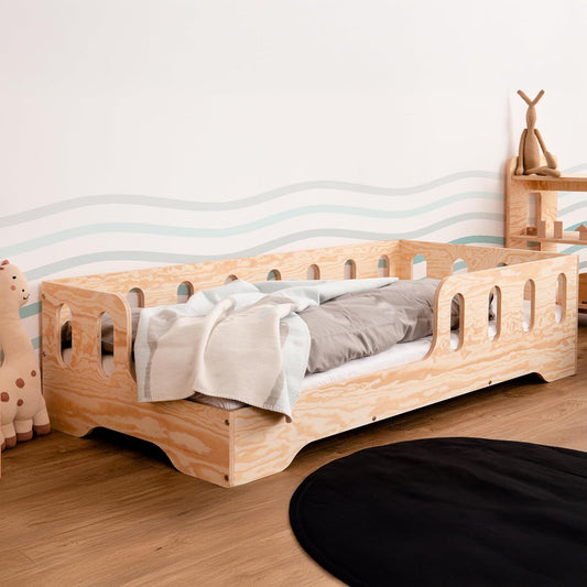 smartwood Kinderbett 80x160 Montessori Bett mit Rausfallschutz & Lattenrost - Kiefernsperrholz mit FSC-Zertifikat - für Jungen und Mädchen - Einfache Montage - TILA 1L