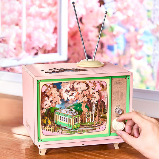 Rolife Modellbausatz Spieluhr Sakura Traumreise DIY Miniatur Haus Kit mit Kirschblüten Szene Holz Puppenhaus zur Deko für Zuhause und Bücherregal Geburtstagsgeschenk für Sie
