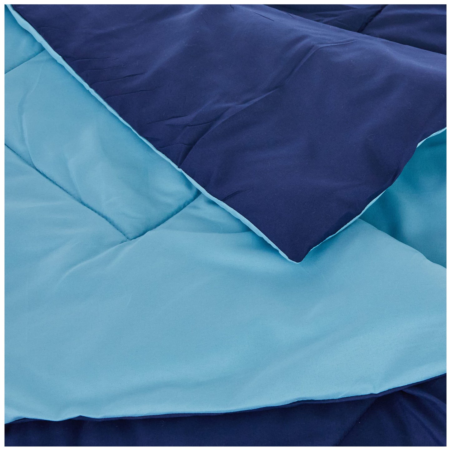 Amazon Basics Reversible Microfibre Quilt 140 x 200 cm Grey/Black