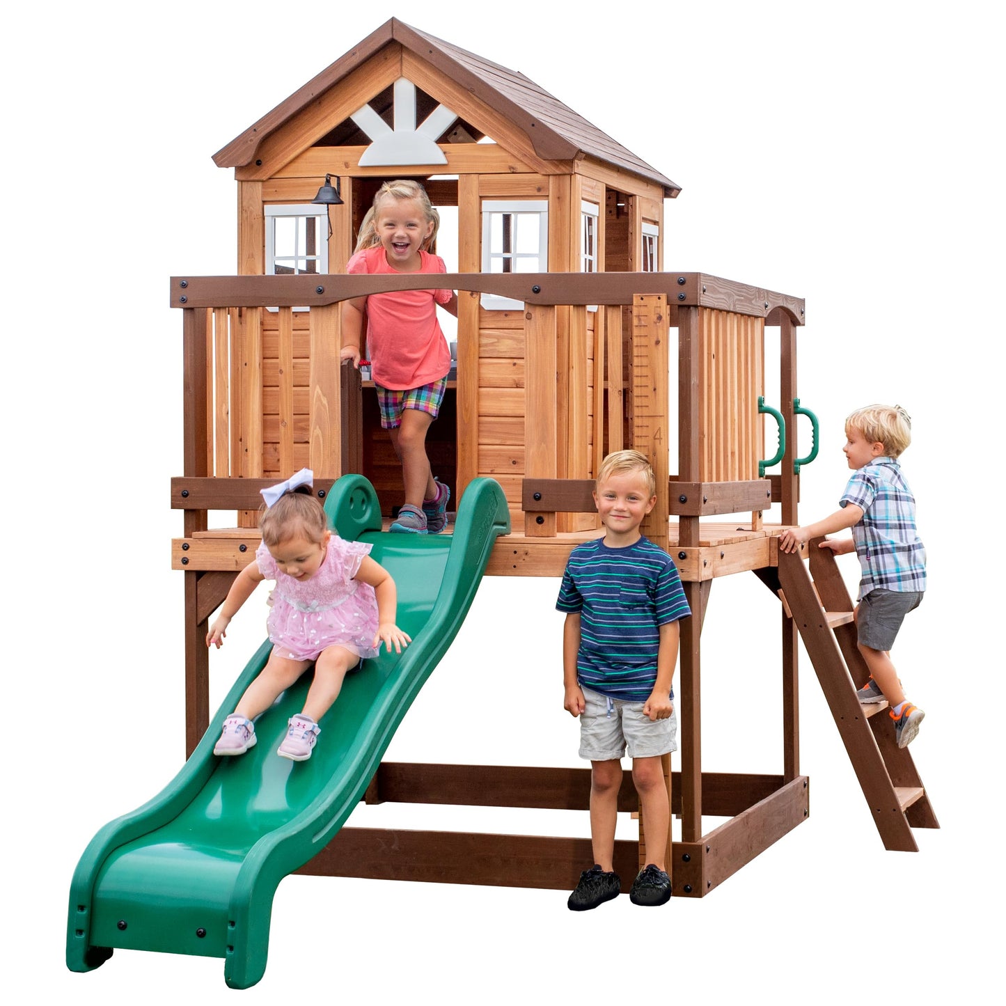 Backyard Discover Spielhaus Sweetwater Heights mit grüner Rutsche, Sandkasten & Veranda | Stelzenhaus, grau/weiß aus Holz für Kinder | Spielturm für den Garten.