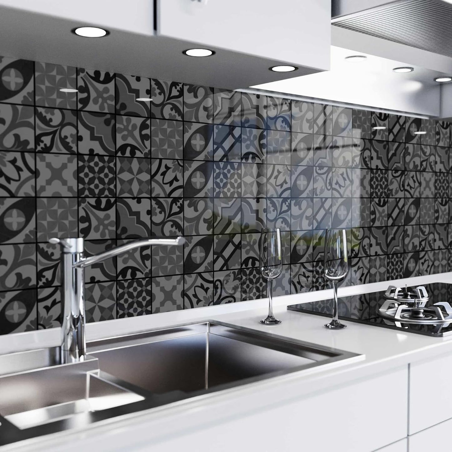 danario Küchenrückwand selbstklebend - Glasoptik - Spritzschutz Küche - versteifte PET Folie - 0,8 mm - Marmor schwarz - 60cm x 60cm