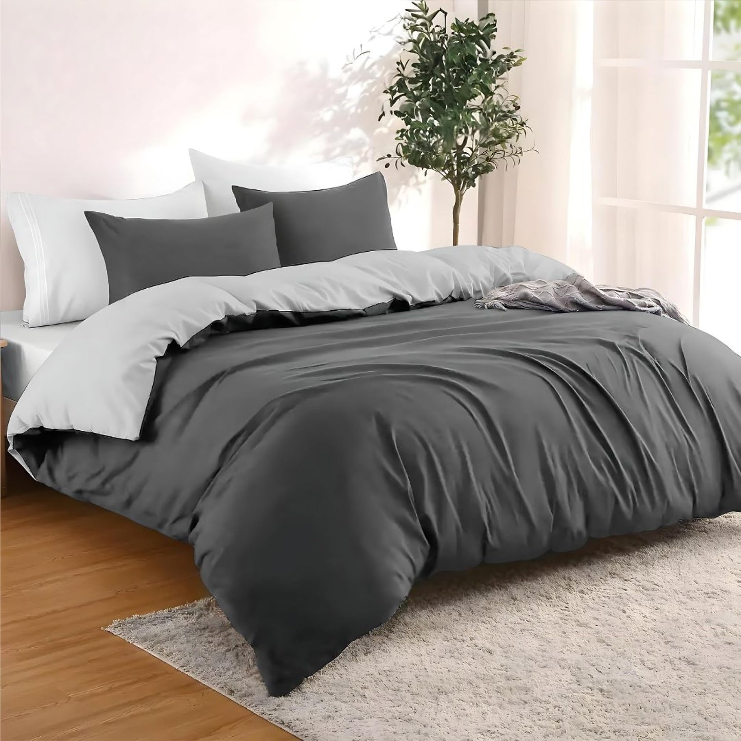Dreamzie - Bed Linen Set 200 x 200 cm with 2 Pillowcases 80 x 80 cm Light Grey/White - 1 Duvet Cover 200 x 200 cm Made of 100% Microfibre - Certified No Chemicals (Oeko Tex)