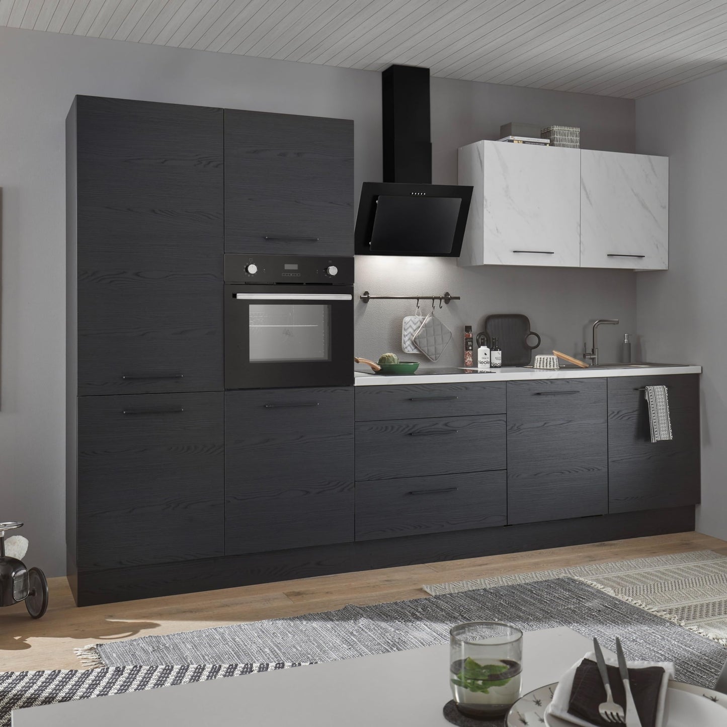 NEW YORK Moderne Küchenzeile ohne Elektrogeräte in Graphit Schwarz, Marmor Optik FSC-zertifiziert - Geräumige Einbauküche mit viel Stauraum - 320 x 210 x 60 cm (B/H/T)
