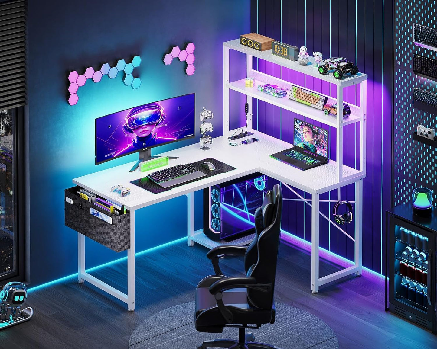 Coleshome Gaming Tisch L Form mit LED & Steckdosen, 135 × 100 cm Reversibel Gaming Schreibtisch mit Ablageregalen, Eckschreibtisch mit Aufbewahrungstasche für Homeoffice und Gaming, Schwarz