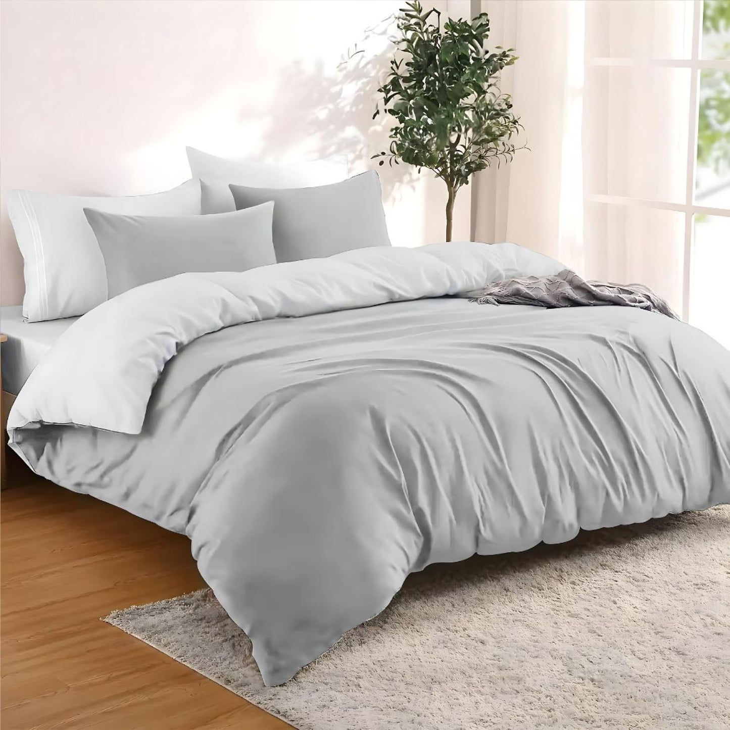 Dreamzie - Bed Linen Set 200 x 200 cm with 2 Pillowcases 80 x 80 cm Light Grey/White - 1 Duvet Cover 200 x 200 cm Made of 100% Microfibre - Certified No Chemicals (Oeko Tex)