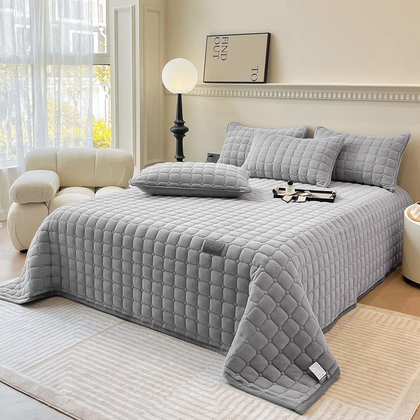 SHANNA Extra Large Duvet: Milk Velvet Soft Double Sided Duvet Ideal as Bedspread 230 x 250 cm with 2 Matching Pillowcases 50 x 70 cm (Beige)