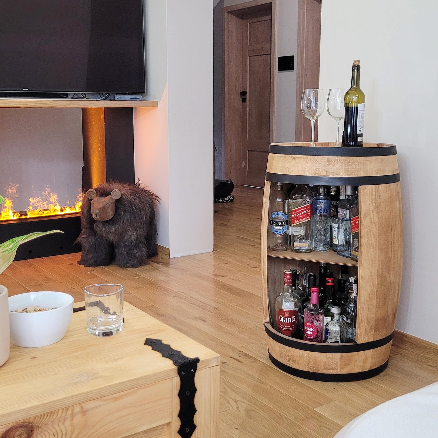 weeco Wooden Barrel with Wine Holder RGB LED Lighting - Wine Rack - Rustic Decorative Bar Cabinet Wine Stand - Draught Beer, Whisky Bar Bottle Stand. Home Bar Gift for Men (Dark Brown)