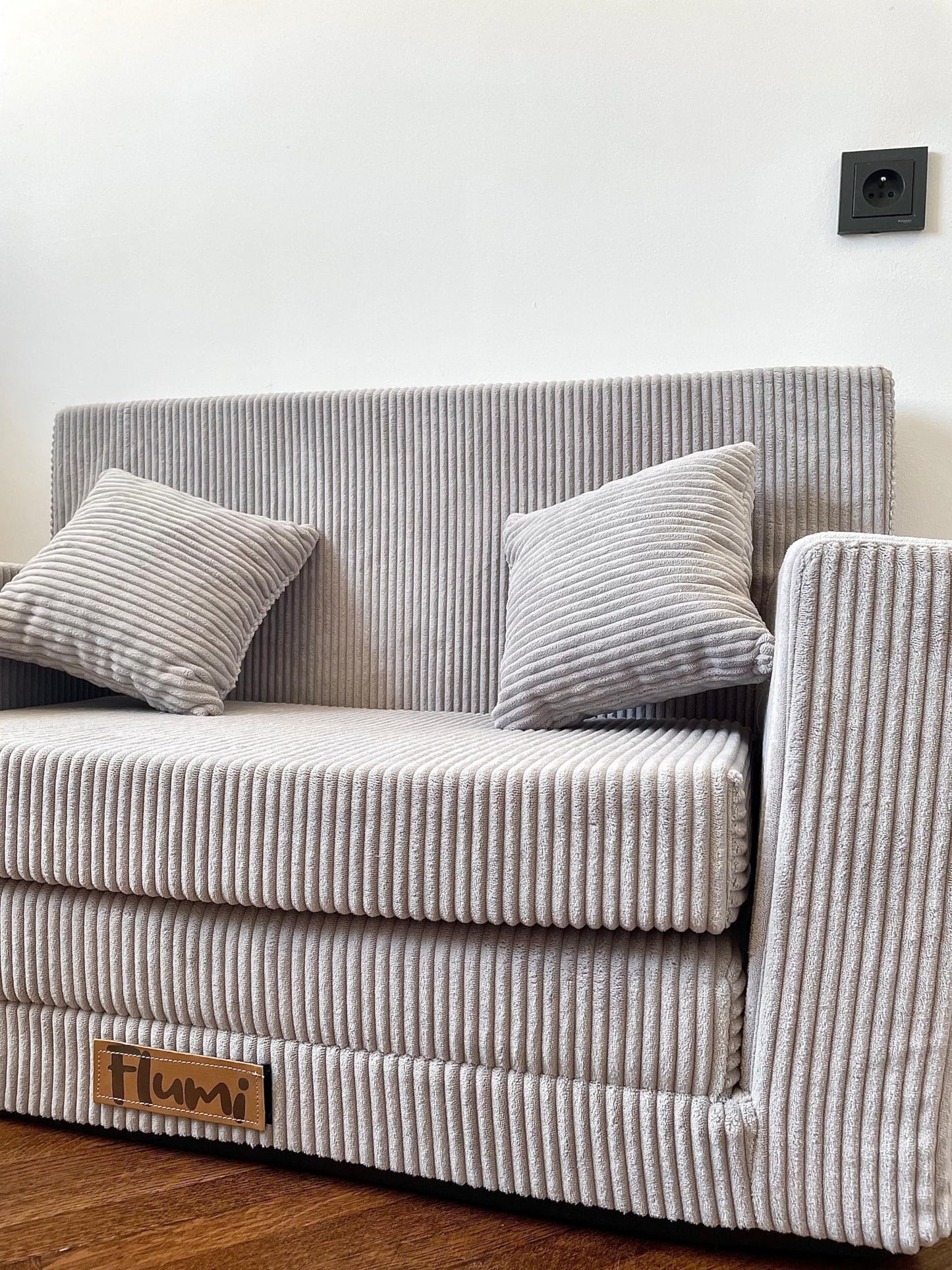Flumi Personalised Children's/Teenager's Couch/Armchair/Sofa Bed, with Engraving of Child's Name, Play Sofa, Sleeping Chair, Bed Function, Children's Furniture, 92 x 40 x 60 cm, Microfibre (Grey)