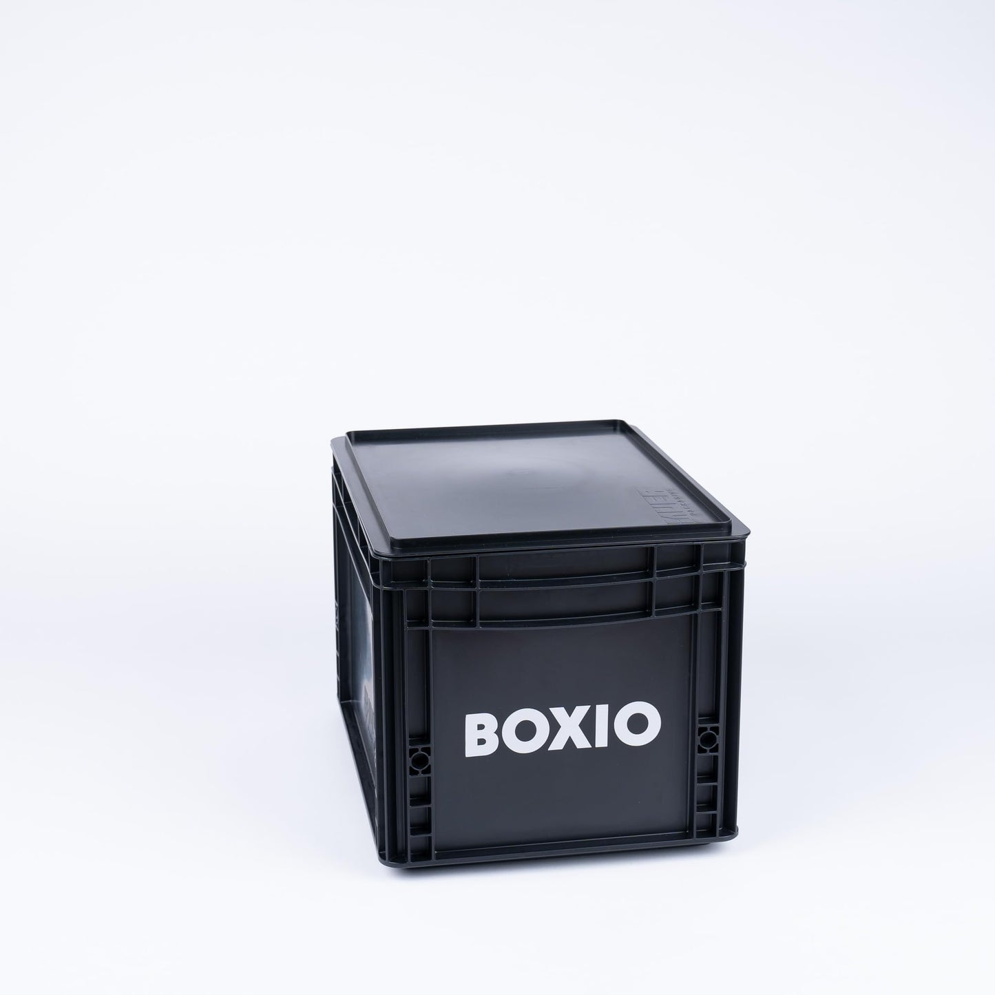 BOXIO Solo: Storage Box with Lid - Eurobox 40 x 30 x 28 cm - Perfect Plastic Box Transport Box Made of Plastic for Camping, Boat, Cellar or Garden - Stackable with Other Euro Boxes