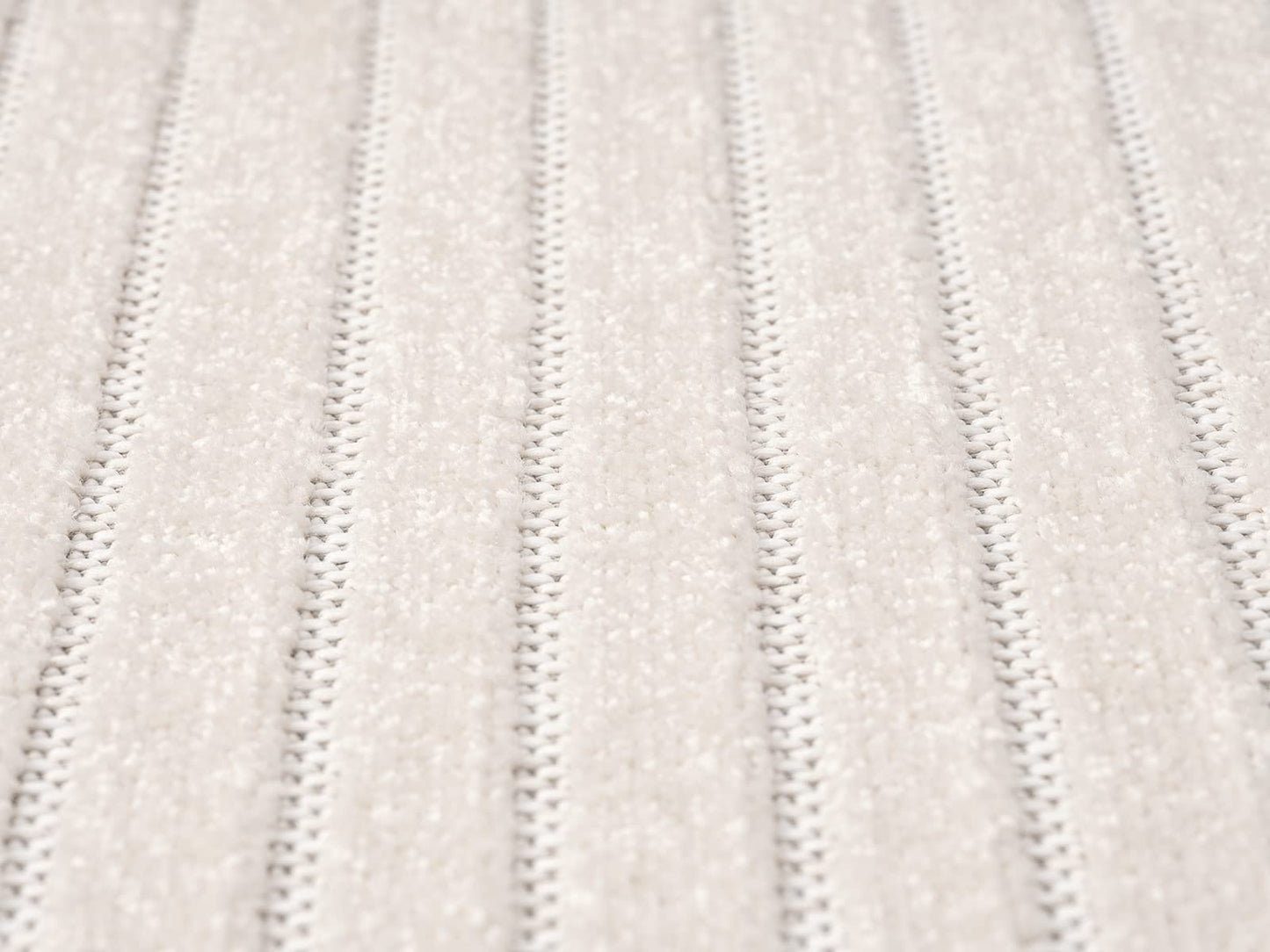 the carpet Santo Plus - Hochwertiger Outdoor Teppich, Passend für Wohnzimmer, Schlafzimmer und Terrasse, Wetterfest, langlebig und pflegeleicht, Creme, 140 x 200 cm