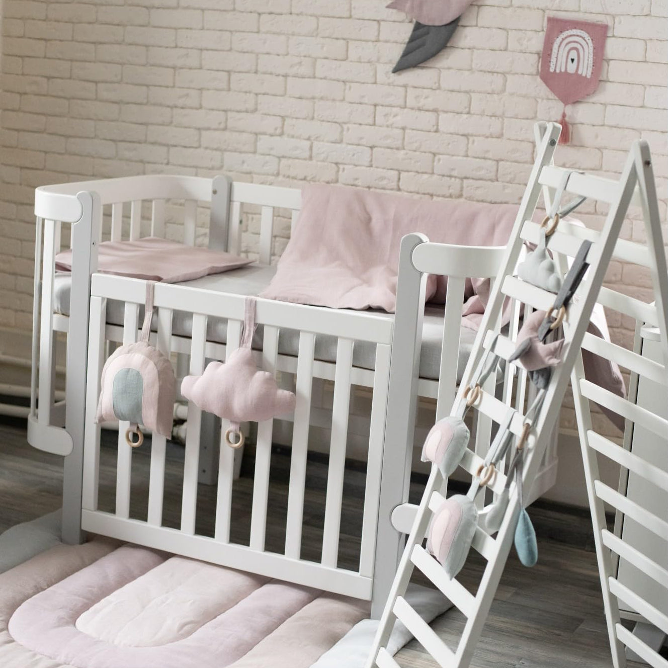 Veres Monaco Beech Baby Cot