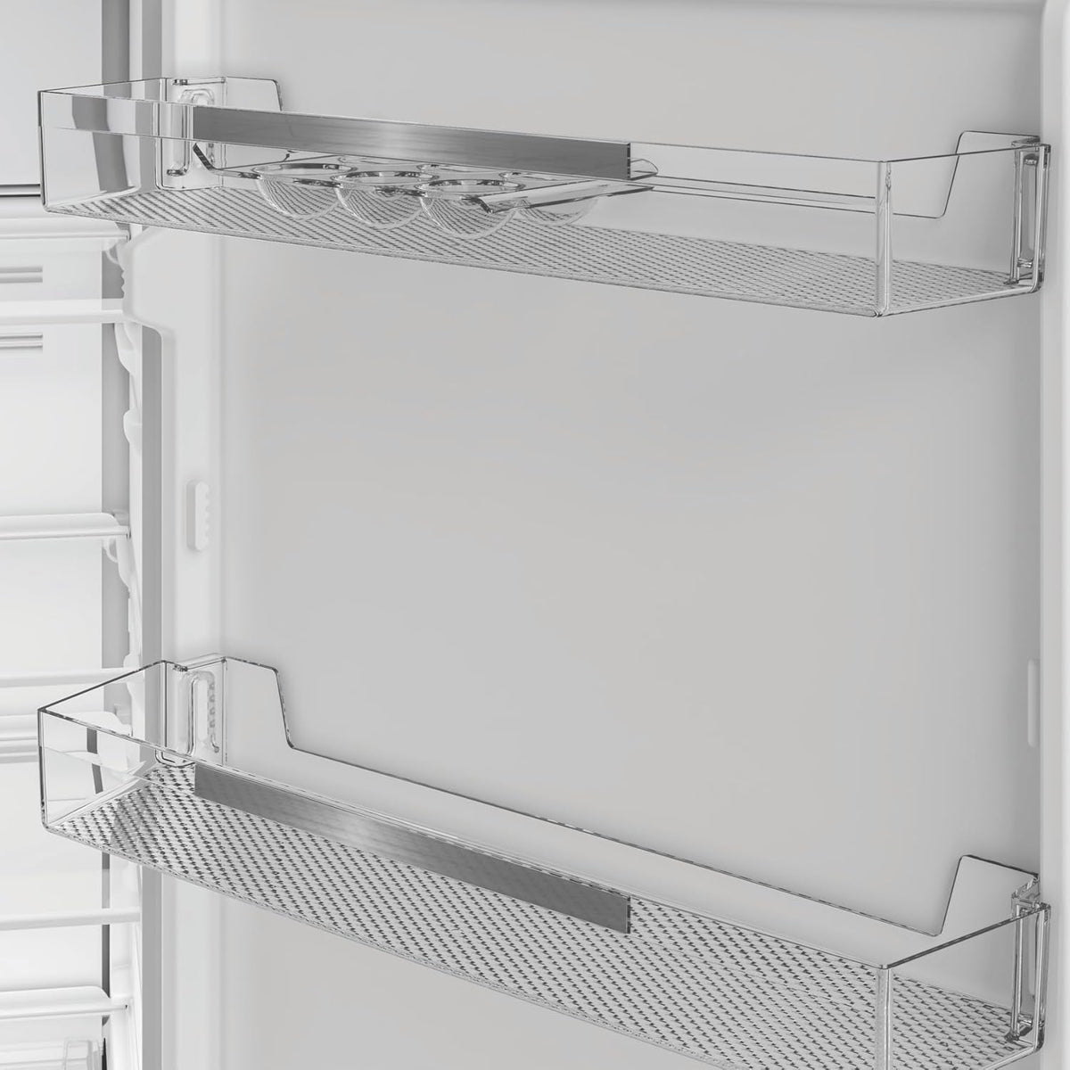 Bauknecht KGLR 185 IN Fridge/Freezer Combination / Total Net Capacity: 343 L / 223 L Cooling / 120 L Freezer / Energy Efficiency C / LessFrost / Quiet with 35 dB(A)