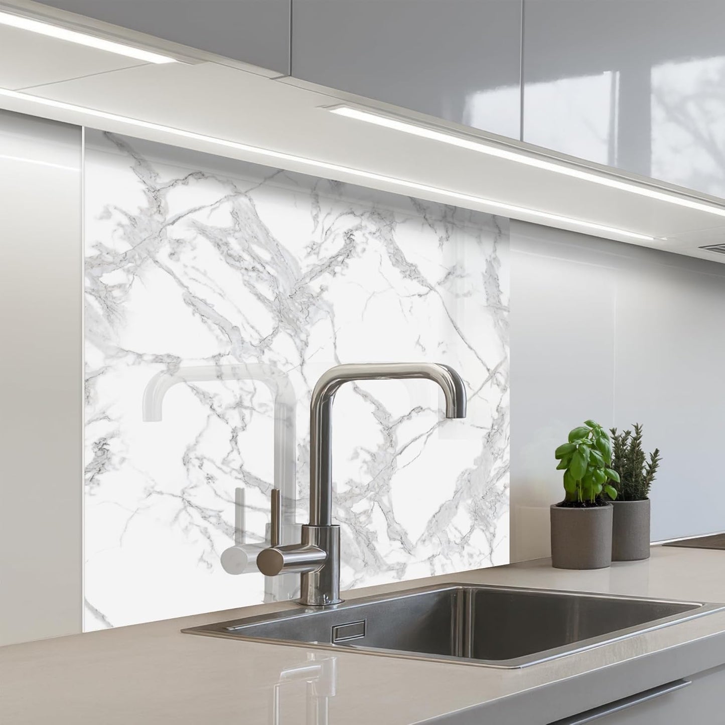 Splash Guard Kitchen Back Wall 60 x 80 cm Kitchen Washable Self-Adhesive Kitchen Wall Kitchen Front Kitchen Back Wall Protection Lavender - Purple - Flowers - Natural