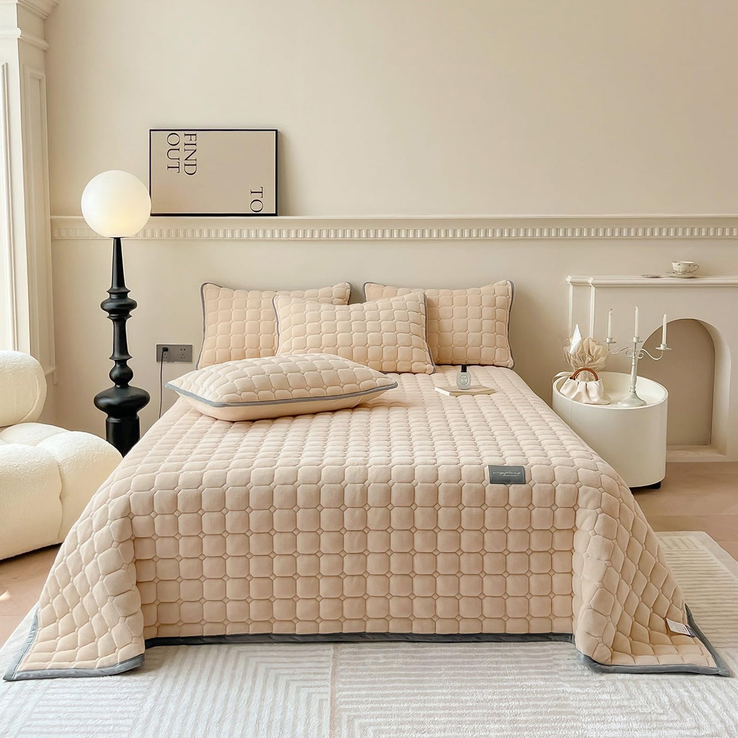 SHANNA Extra Large Duvet: Milk Velvet Soft Double Sided Duvet Ideal as Bedspread 230 x 250 cm with 2 Matching Pillowcases 50 x 70 cm (Beige)