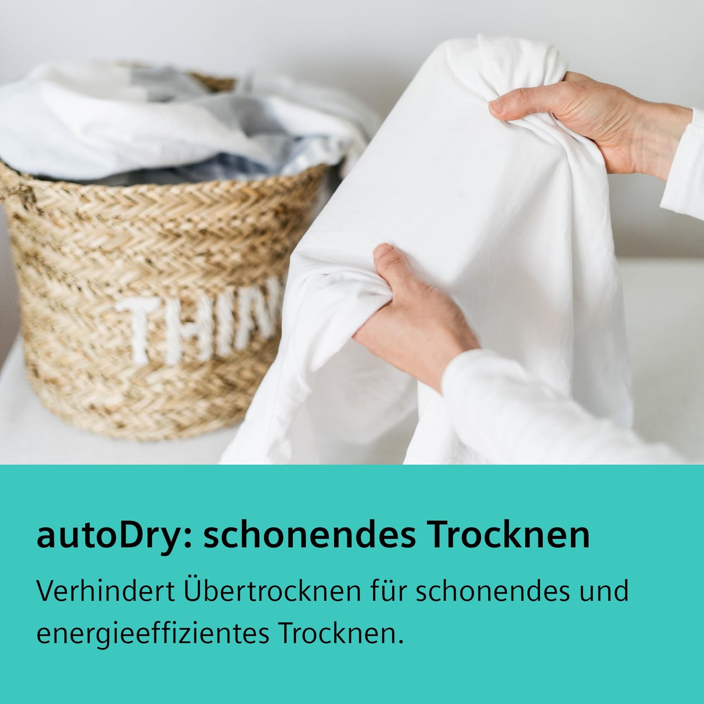 Siemens WT45HV0EM iQ300 Heat Pump Dryer, 8 kg, autoDry, super40 Programme, 63 dB, Touch LED Display, SoftDry, Outdoor Program, EasyClean Filter, Child Lock, White