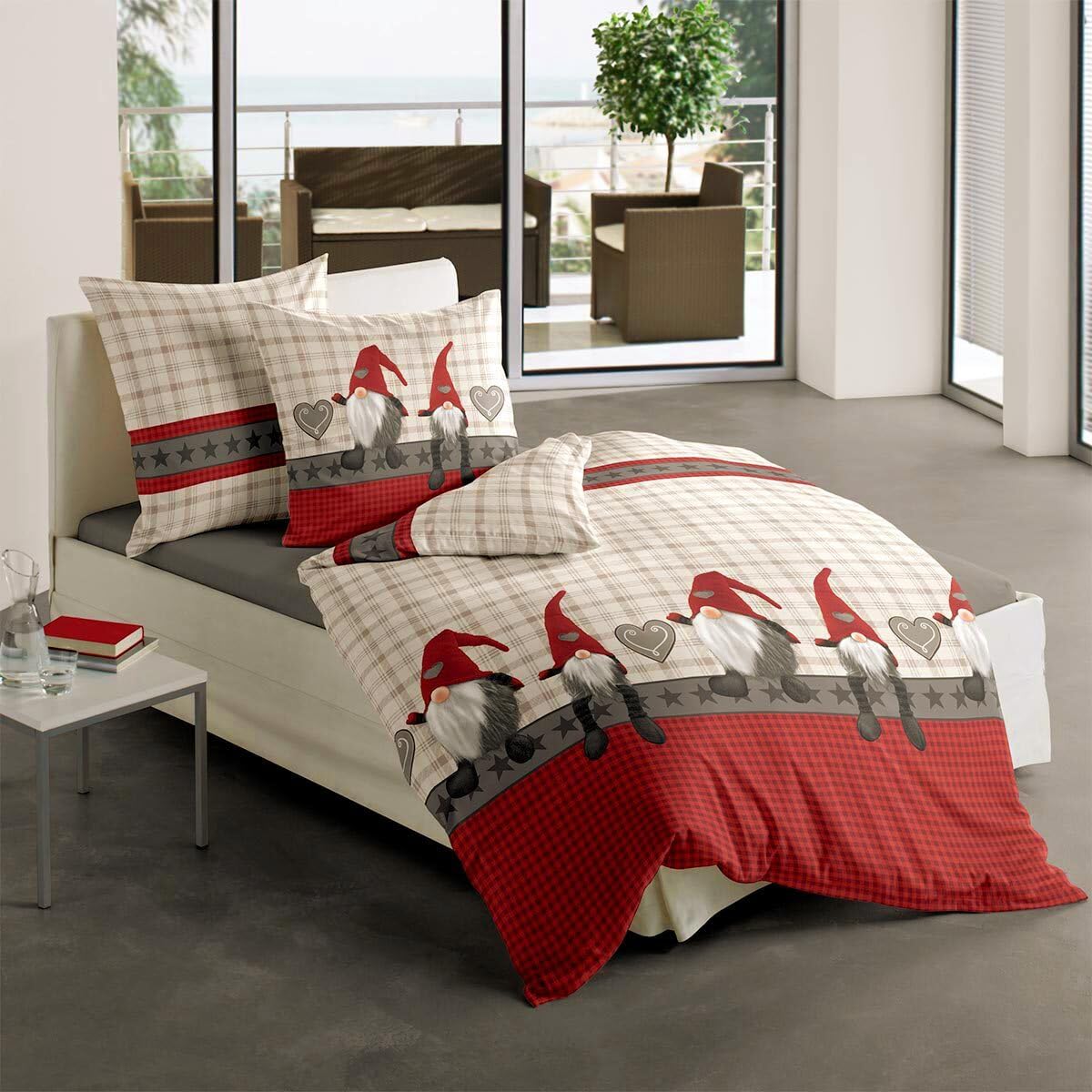 Traumschlaf Christmas Flannelette Bed Linen Gnome Men 100% Cotton with Zip 135 x 200 cm + 80 x 80 cm