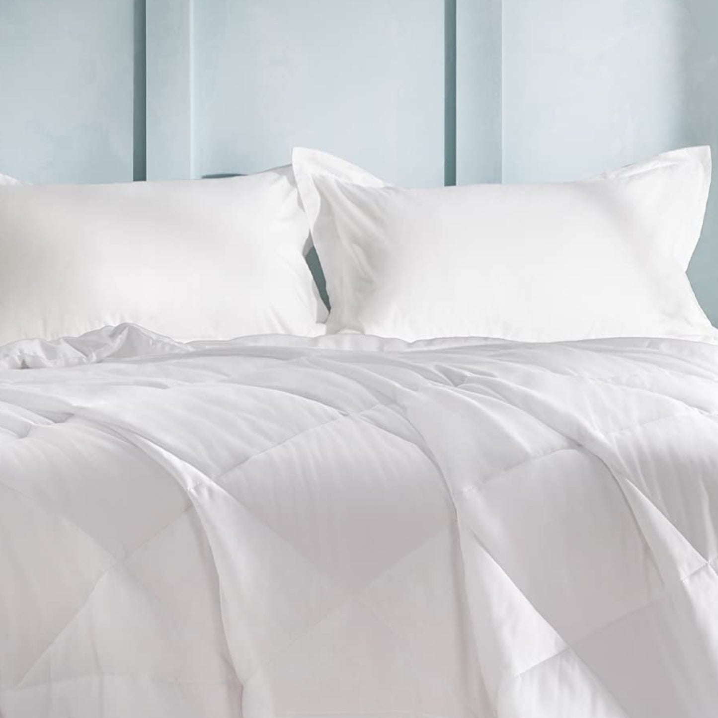 WAVVE Duvet 200 x 200 cm Summer Duvet, 150 GSM Microfibre, Lightweight Summer Duvet, Quilted Duvet, Thin Duvet, Super Soft Cuddly Quilted Duvet, White (200 x 200 cm)