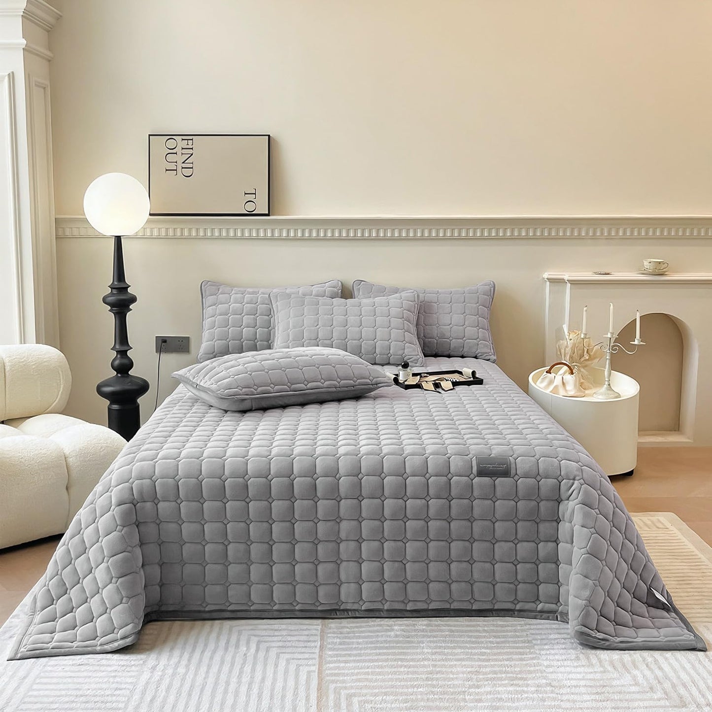 SHANNA Extra Large Duvet: Milk Velvet Soft Double Sided Duvet Ideal as Bedspread 230 x 250 cm with 2 Matching Pillowcases 50 x 70 cm (Beige)