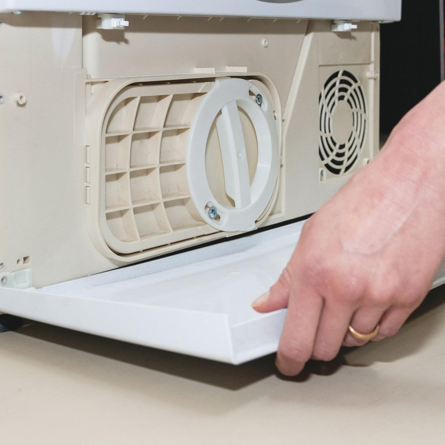 CANDY CSOE C9DG-S Kondesntrockner 9 KG Fassungsvermögen, Wi-Fi + Bluetooth, Symbolblende (9 kg)