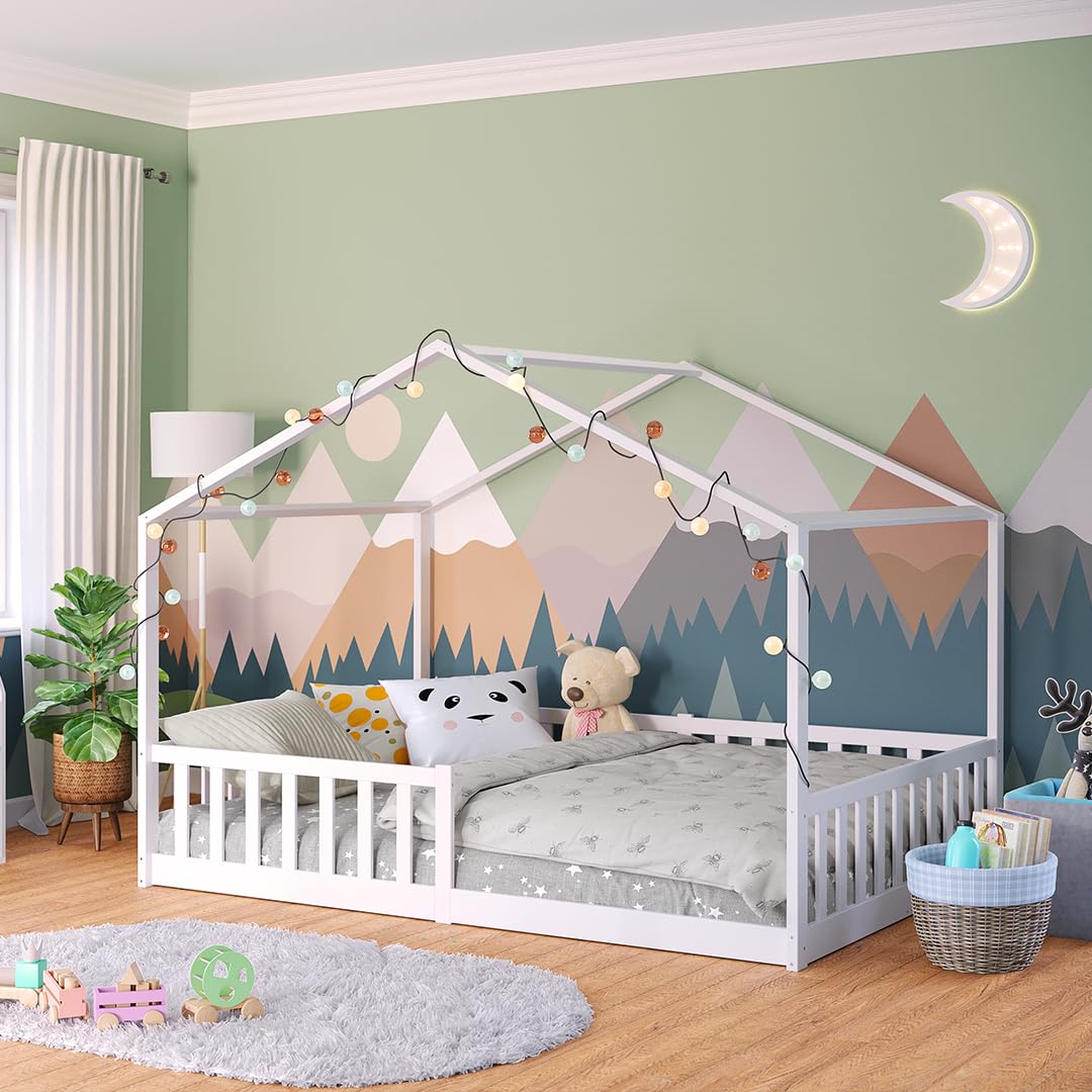 Bellabino Bia Children’s Bed, 90 x 200 cm, Children’s House Bed incl. Fall Protection and Rolled Slatted Frame, Montessori Floor Bed, White, Solid Pine Wood