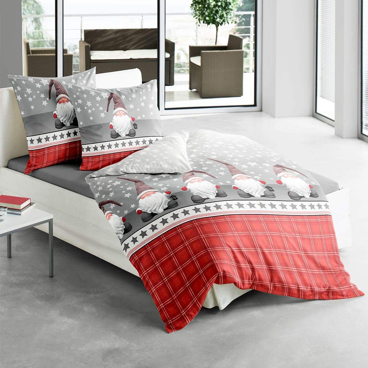 Traumschlaf Christmas Flannelette Bed Linen Gnome 100% Cotton with Zip 135 x 200 cm + 80 x 80 cm