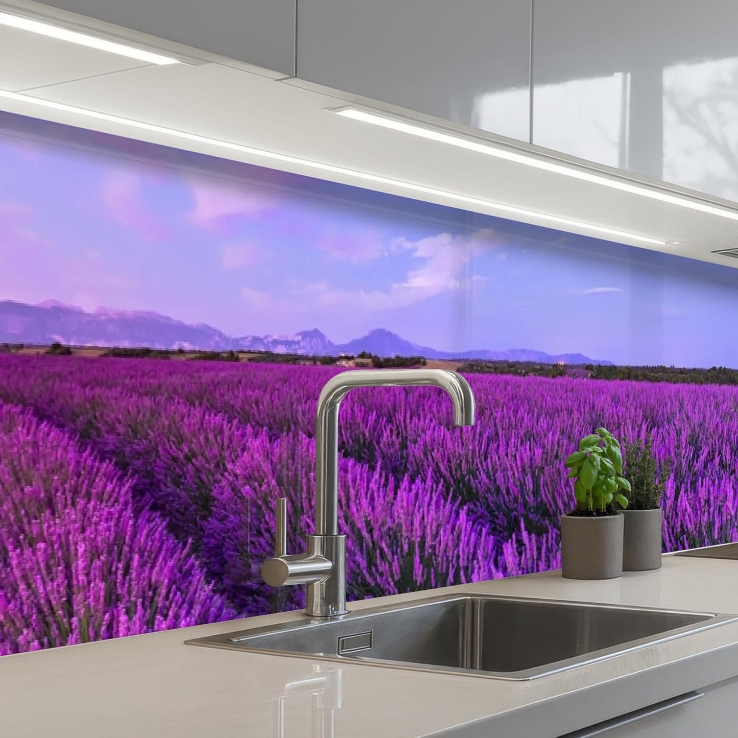 Splash Guard Kitchen Back Wall 60 x 80 cm Kitchen Washable Self-Adhesive Kitchen Wall Kitchen Front Kitchen Back Wall Protection Lavender - Purple - Flowers - Natural