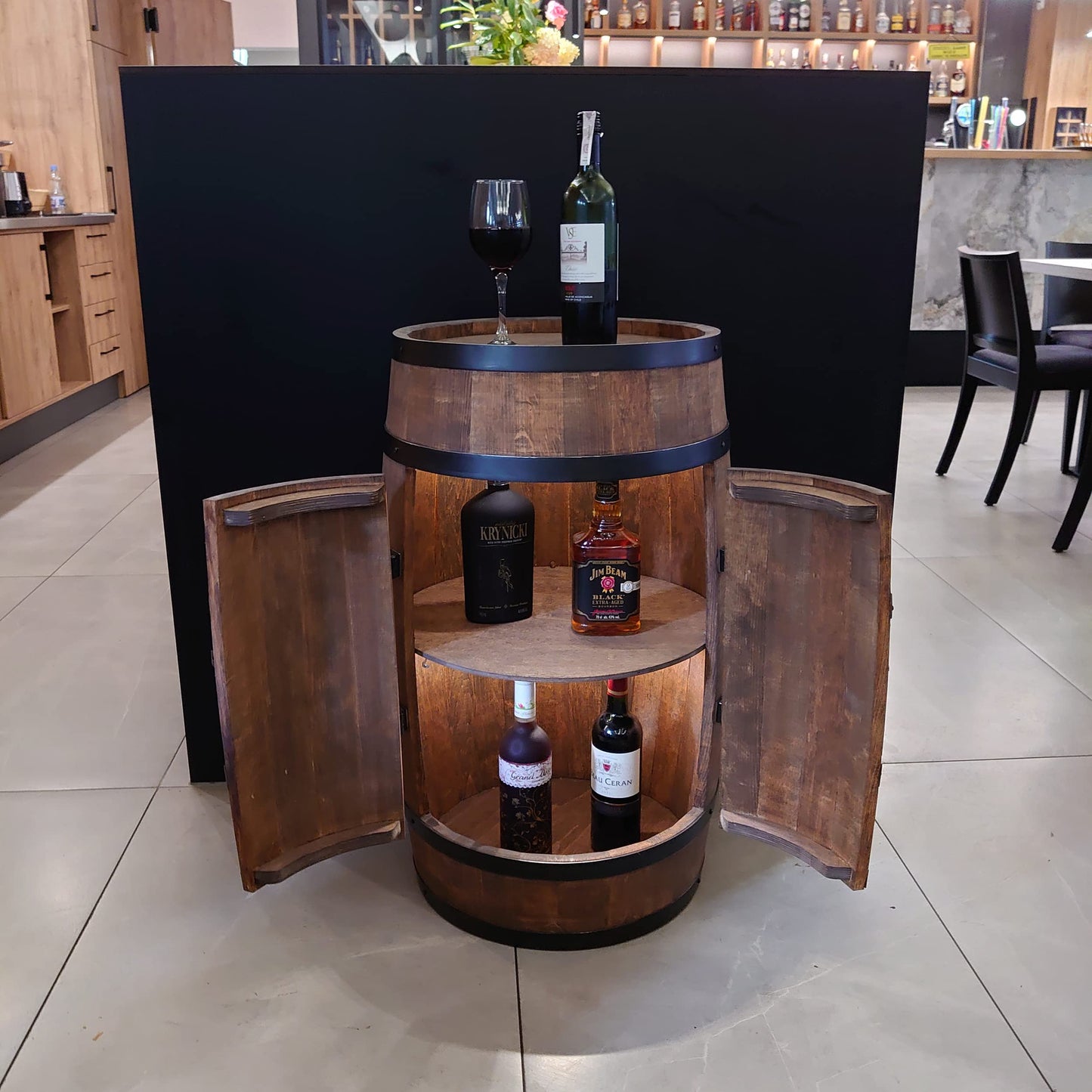 CREATIVE COOPER Wooden Wine Rack with Door with LED - Alcohol Cabinet Bottle Rack Wood - Wooden Barrel - Barrel Furniture - Wine Stand - Wine Barrel - Wine Bar - Barrel Bar with Door - Mini Bar 80 cm