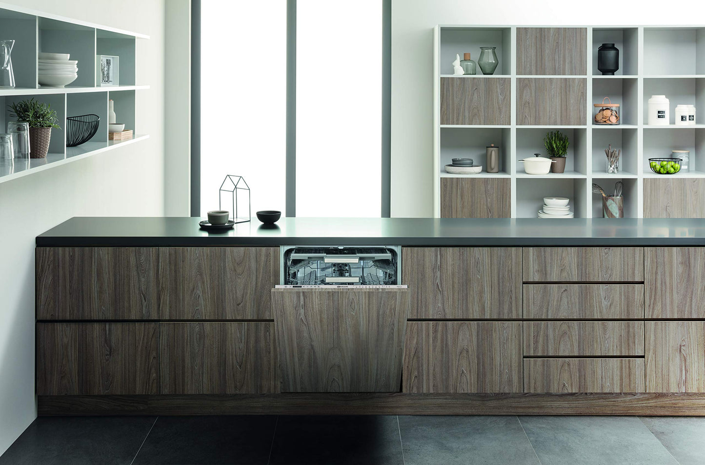 Bauknecht BCIO 3T341 PLET Fully Integrated Dishwasher 60 cm / Stainless Steel / 14 Place Settings / 10 Standard Programmes and 1 Sensor Program / PowerClean / ActiveDry / Cutlery Drawer / Full Water