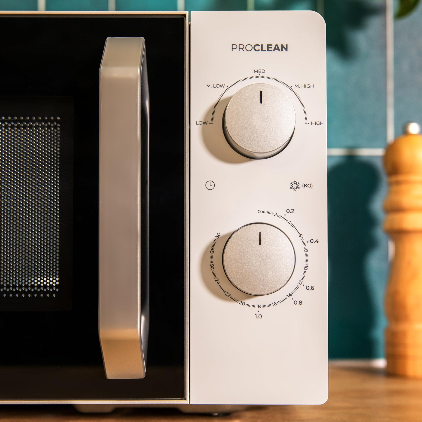 Cecotec Inverter Microwave - 19L Capacity - Defrosting, Heating and Cooking - Proclean 5010 Inverter. 700 W, 5 Power Levels, LED Display, 245 mm Turntable, Timer, 8 Programmes