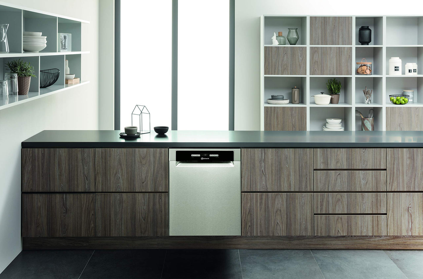 Bauknecht BBO 3O41 PLT Integrated Dishwasher 60 cm / 14 Place Settings / 10 Standard Programmes and 1 Sensor Program / PowerClean / ActiveDry / Cutlery Drawer / Full Water Protection / Built-in