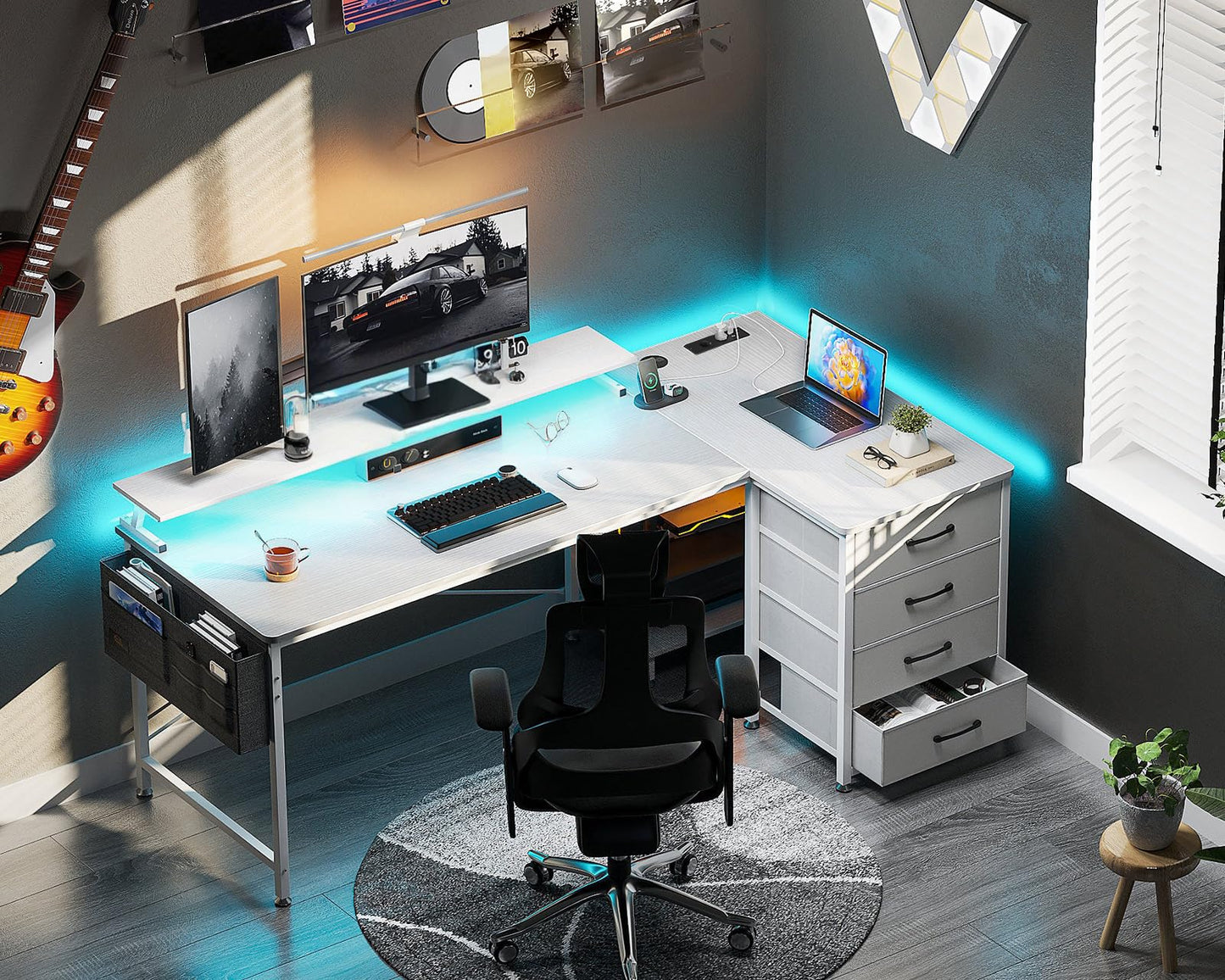 ODK Eckschreibtisch mit 4 Stoff Schubladen, 160x80cm Reversible Schreibtisch L Form mit 2 Steckdosen und 2 USB Ladeanschluss, Gaming Tisch L Form mit LED&Monitorständer für Home Office, Schwarz