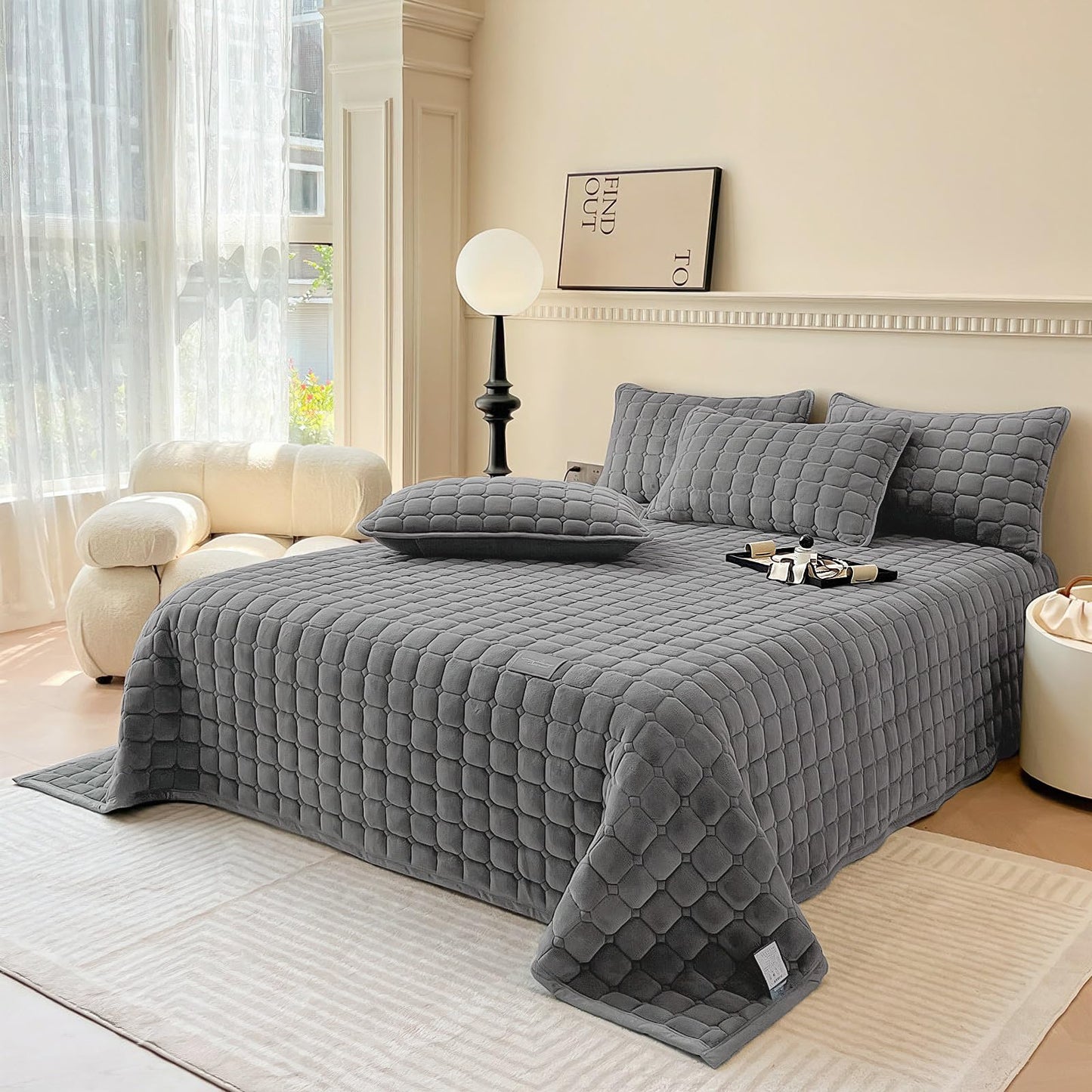 SHANNA Extra Large Duvet: Milk Velvet Soft Double Sided Duvet Ideal as Bedspread 230 x 250 cm with 2 Matching Pillowcases 50 x 70 cm (Beige)